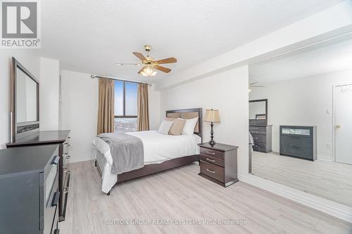 1407 - 3170 Kirwin Avenue, Mississauga, ON - Indoor Photo Showing Bedroom
