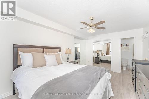 1407 - 3170 Kirwin Avenue, Mississauga, ON - Indoor Photo Showing Bedroom