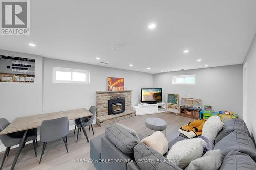 2515 Hensall Street, Mississauga, ON - Indoor Photo Showing Other Room