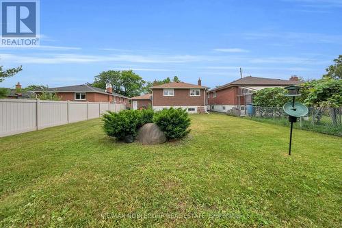2515 Hensall Street, Mississauga, ON - Outdoor