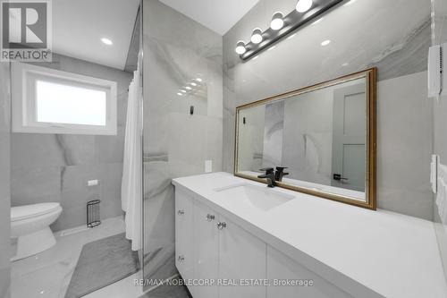 2515 Hensall Street, Mississauga, ON - Indoor Photo Showing Bathroom