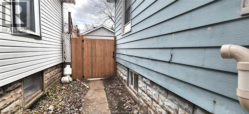 441 Ellis Street West, Windsor, ON - Outdoor With Exterior