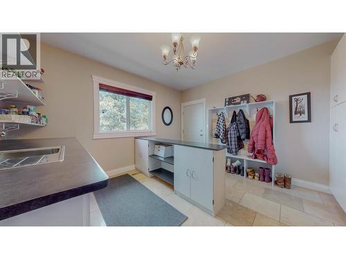 1370 Bullmoose Way, Osoyoos, BC - Indoor