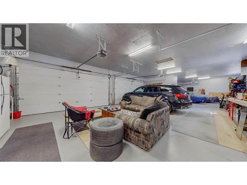 1370 Bullmoose Way, Osoyoos, BC - Indoor Photo Showing Garage