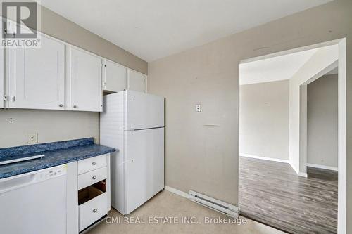 916 Woodbine Avenue, Greater Sudbury, ON - Indoor Photo Showing Kitchen