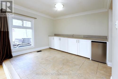 16 - 1021 Cedarglen Gate, Mississauga, ON 