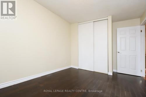 16 - 1021 Cedarglen Gate, Mississauga, ON 