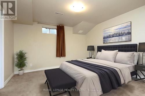 16 - 1021 Cedarglen Gate, Mississauga, ON 