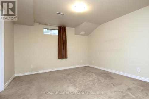 16 - 1021 Cedarglen Gate, Mississauga, ON 