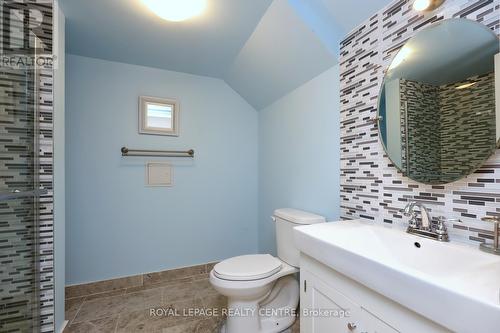 16 - 1021 Cedarglen Gate, Mississauga, ON 