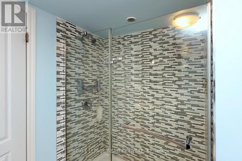 16 - 1021 Cedarglen Gate, Mississauga, ON 