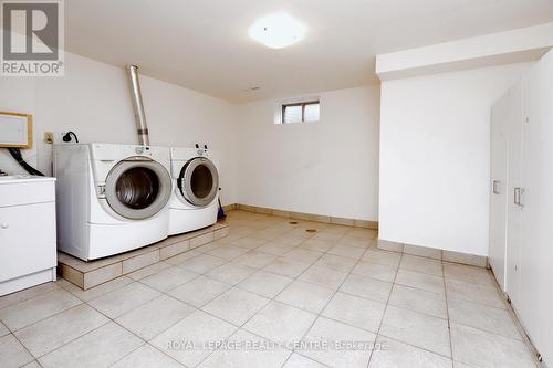 16 - 1021 Cedarglen Gate, Mississauga, ON 