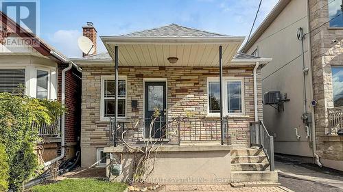 19 Montcalm Avenue, Toronto, ON - Outdoor