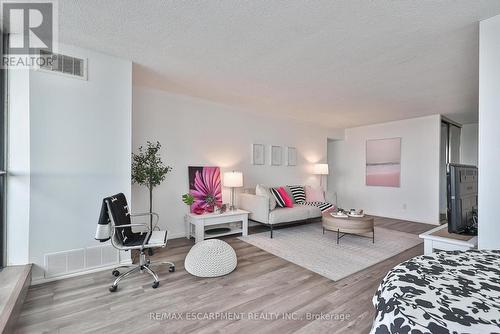 1706 - 375 King Street N, Kitchener, ON 