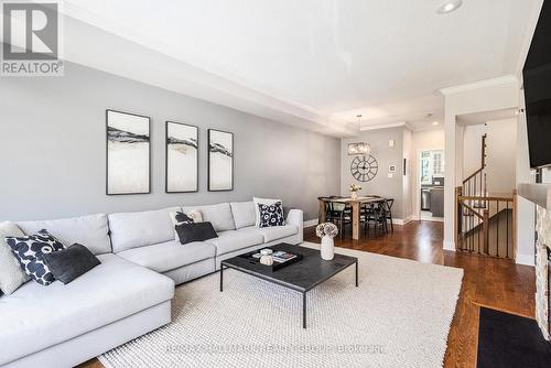 56 Kings Landing Private, Ottawa, ON - Indoor Photo Showing Living Room
