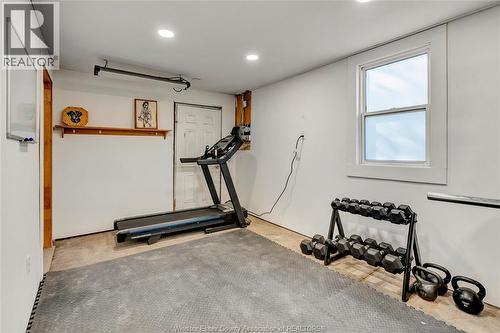 1064 Prince Road, Windsor, ON - Indoor Photo Showing Gym Room