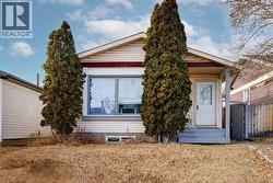 164 Faldale Close NE  Calgary, AB T3J 1V9