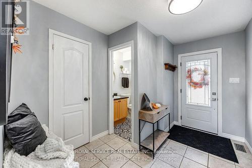 446 Abound Crescent, Peterborough (Ashburnham Ward 4), ON - Indoor