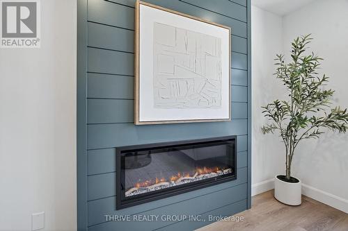 27 - 35 Waterman Avenue, London South (South R), ON - Indoor With Fireplace