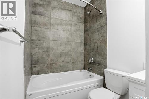 1222 10Th Street E, Saskatoon, SK - Indoor Photo Showing Bathroom