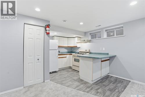 1222 10Th Street E, Saskatoon, SK - Indoor Photo Showing Kitchen