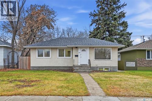 1222 10Th Street E, Saskatoon, SK - Outdoor