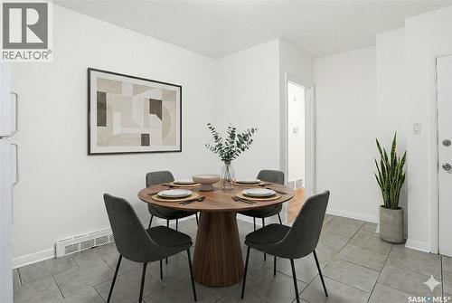 1222 10Th Street E, Saskatoon, SK - Indoor Photo Showing Dining Room