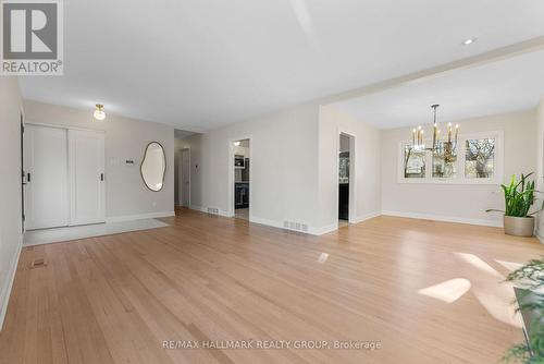 942 Elsett Drive, Ottawa, ON - Indoor
