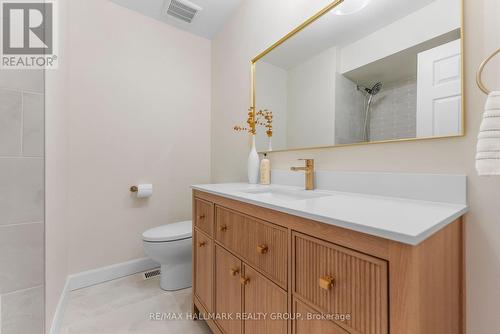 942 Elsett Drive, Ottawa, ON - Indoor Photo Showing Bathroom