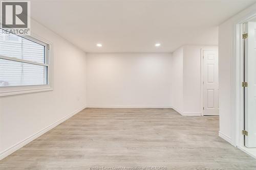8057 Riverside Drive East, Windsor, ON - Indoor Photo Showing Other Room