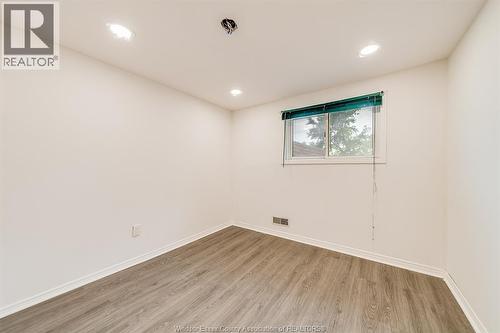 8057 Riverside Drive East, Windsor, ON - Indoor Photo Showing Other Room