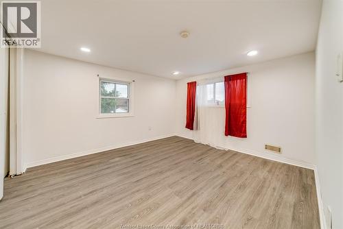 8057 Riverside Drive East, Windsor, ON - Indoor Photo Showing Other Room