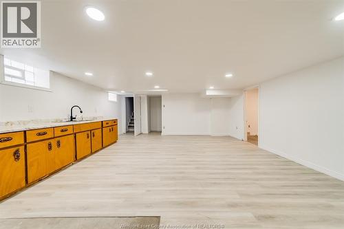 8057 Riverside Drive East, Windsor, ON - Indoor