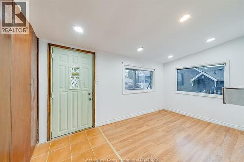 8057 Riverside Drive East, Windsor, ON - Indoor Photo Showing Other Room