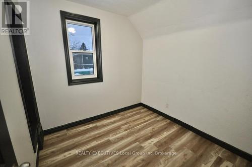 589 Douglas Street, North Bay (Central), ON - Indoor Photo Showing Other Room