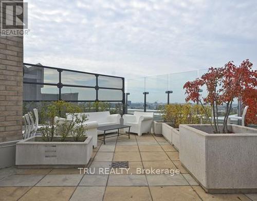 807 - 245 Kent Street, Ottawa, ON - Outdoor