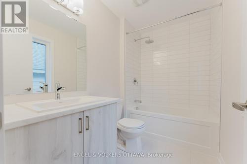 207 Speckled Alder Row, Ottawa, ON - Indoor Photo Showing Bathroom