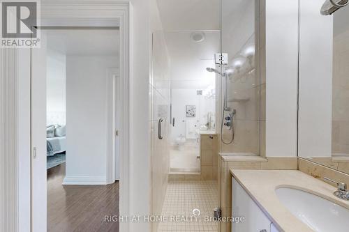 1201 - 38 Avenue Road, Toronto, ON - Indoor Photo Showing Bathroom