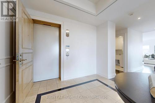 1201 - 38 Avenue Road, Toronto, ON - Indoor