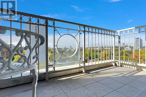 1201 - 38 Avenue Road, Toronto, ON - Outdoor