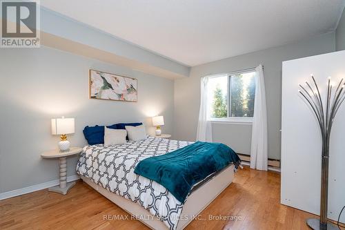 1713 - 1478 Pilgrims Way, Oakville, ON - Indoor Photo Showing Bedroom