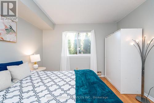 1713 - 1478 Pilgrims Way, Oakville, ON - Indoor Photo Showing Bedroom