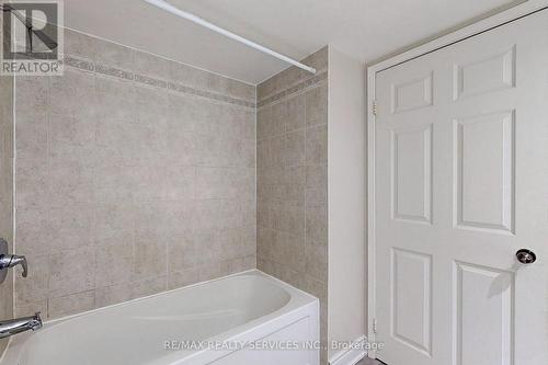 1003 - 50 Eglinton Avenue W, Mississauga, ON - Indoor Photo Showing Bathroom