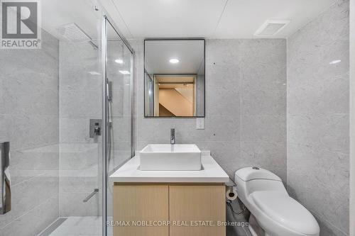 742 9Th Line, Innisfil, ON - Indoor Photo Showing Bathroom