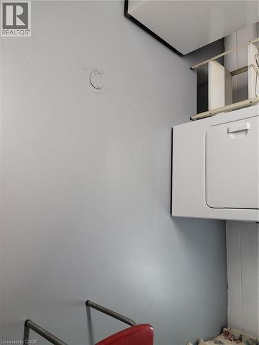 176 Walter Avenue S, Hamilton, ON - Indoor Photo Showing Other Room