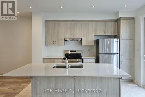 8 Vinewood Crescent, Barrie, ON - Indoor Photo Showing Kitchen With Stainless Steel Kitchen With Double Sink With Upgraded Kitchen