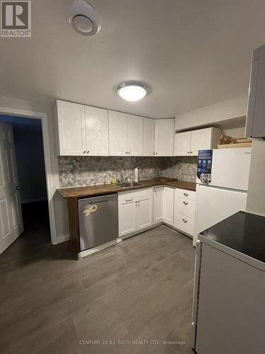 8 Daphne Crescent, Barrie, ON - Indoor Photo Showing Kitchen