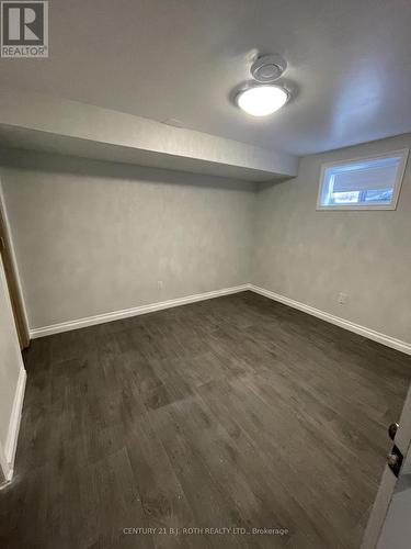 8 Daphne Crescent, Barrie, ON - Indoor