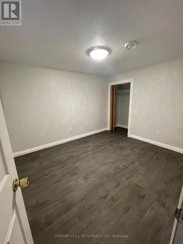 8 Daphne Crescent, Barrie, ON - Indoor Photo Showing Other Room