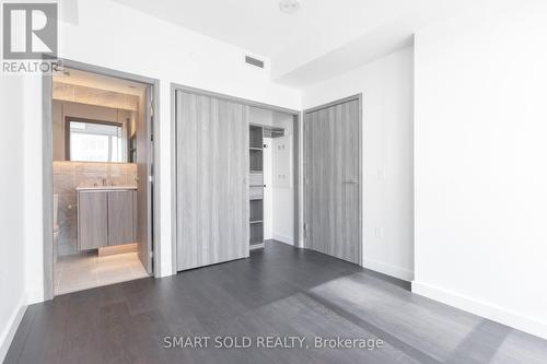 1612 - 85 Mcmahon Drive, Toronto, ON - Indoor Photo Showing Other Room